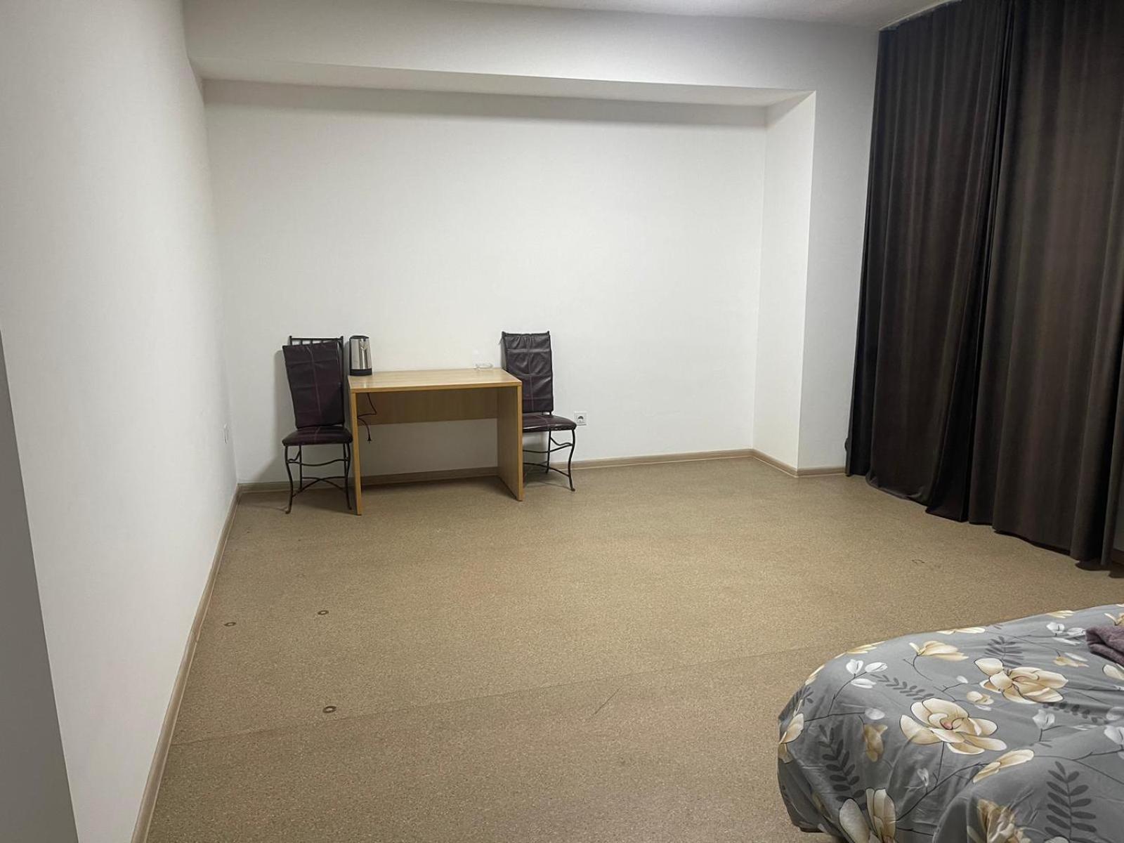 Chip Hotel Chişinǎu Buitenkant foto